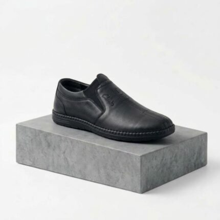 Clarks Men's Leather Slip-On Casual Loafers