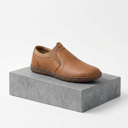 Clarks Men's Leather Slip-On Casual Loafers